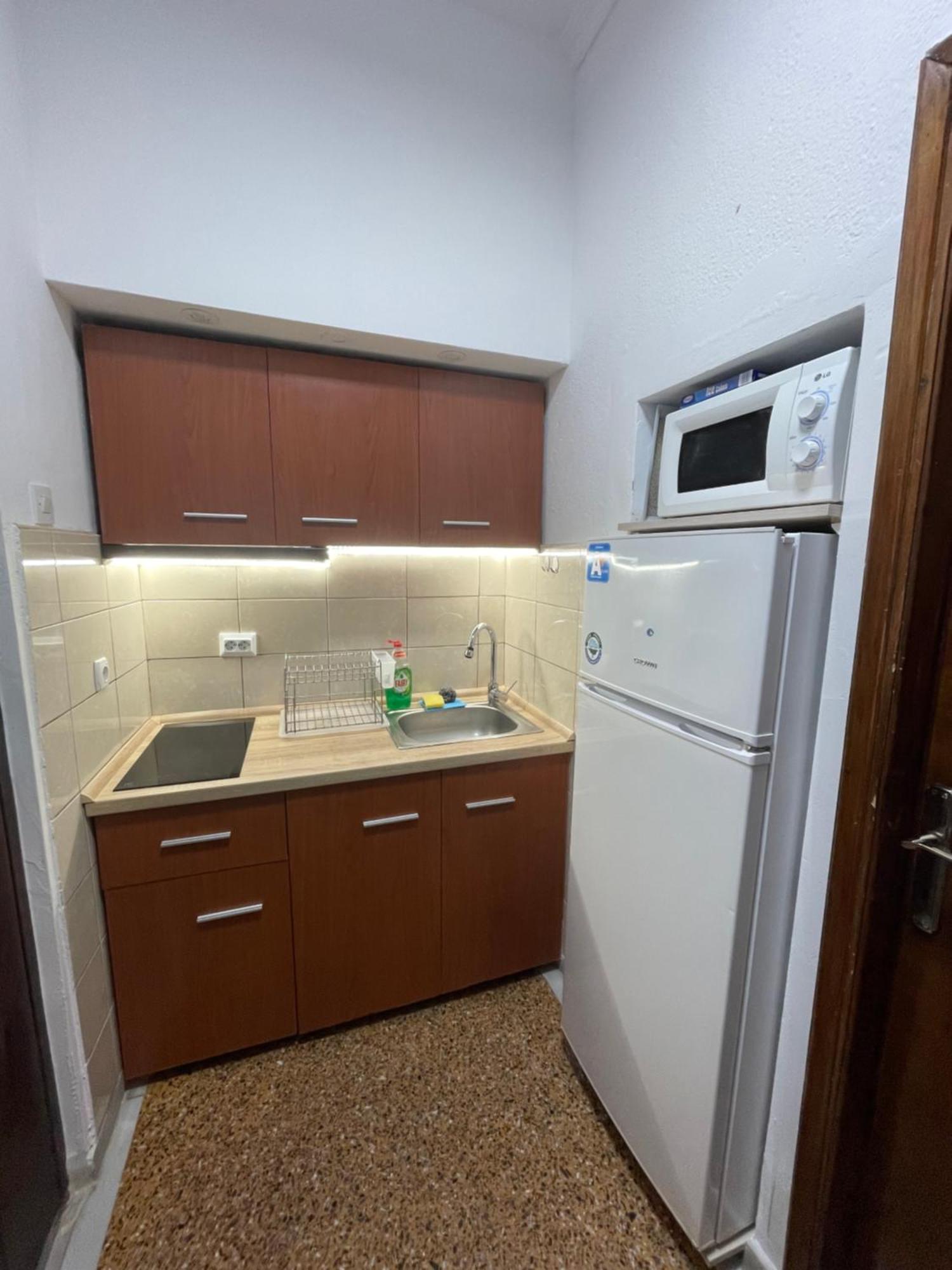Kletnikovi Apartment อัสโปรวาลตา ภายนอก รูปภาพ