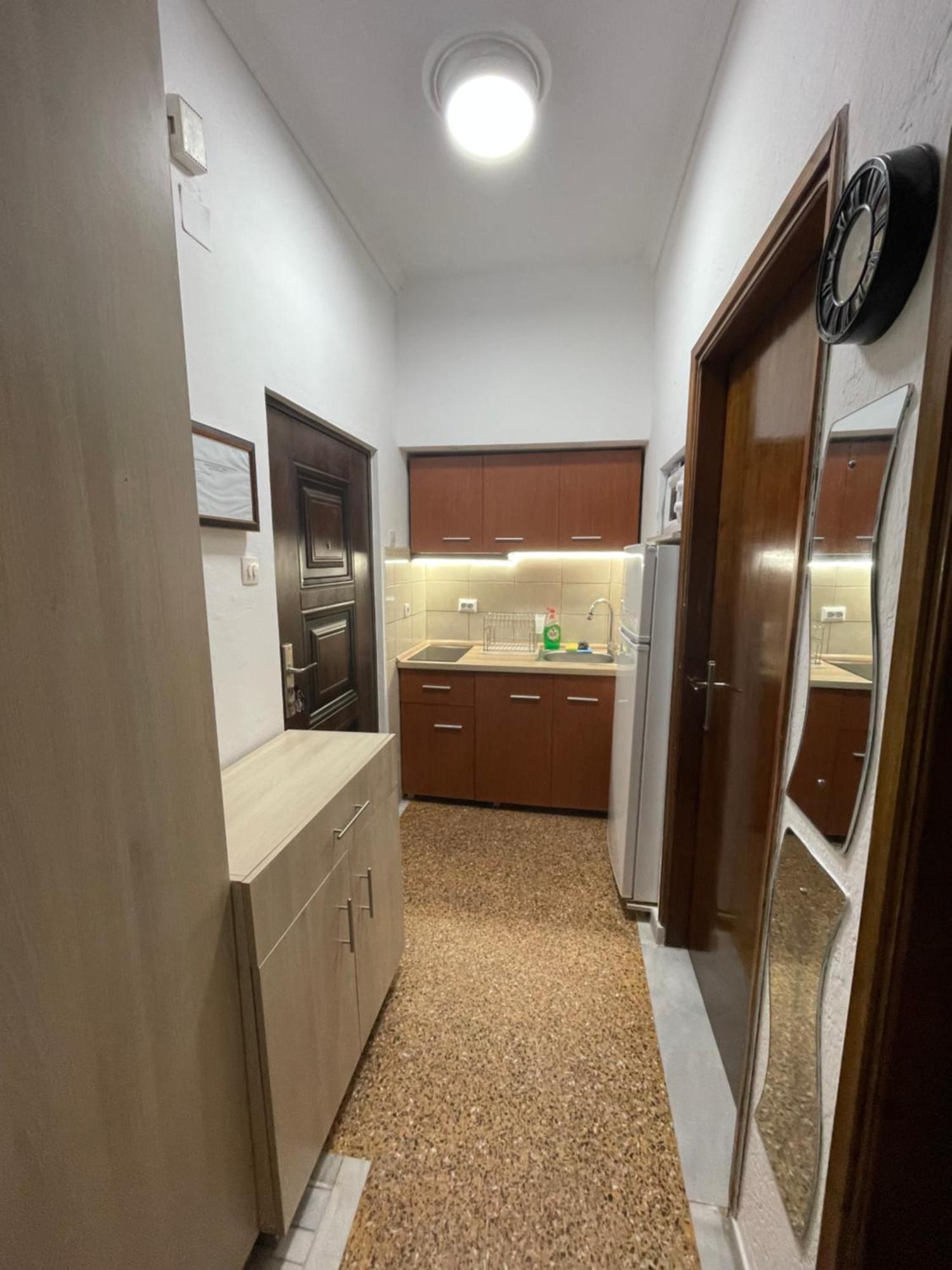 Kletnikovi Apartment อัสโปรวาลตา ภายนอก รูปภาพ