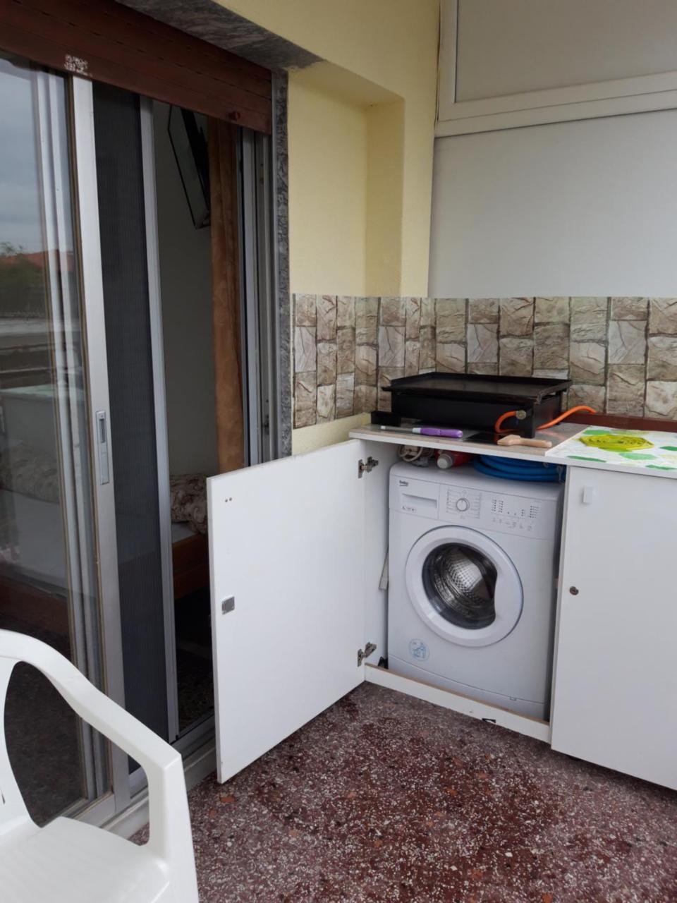 Kletnikovi Apartment อัสโปรวาลตา ภายนอก รูปภาพ